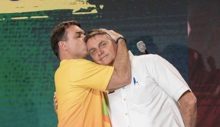 "Alguém me explica como dá pra ser palanque de Bolsonaro e Lula ao mesmo tempo?", questionou o senador - Foto: Instagram