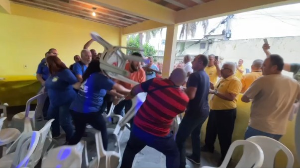 Assembleia do novo Sindicato do BRT terminou em confusão e gritos após invasão de rodoviários