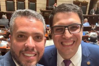 Rodrigo e Rogério Amorim: irmãos parlamentares propuseram a criação do "Dia da Neutralização de Criminosos", para celebrar a morte de 115 pressoas nos Complexos do Alemão e da Penha, na última terça-feira