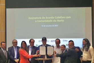 Representantes de vários órgãos e da Associação de Moradores e Amigos do Horto (Amahor) assinaram o acordo nesta segunda-feira (13) .
