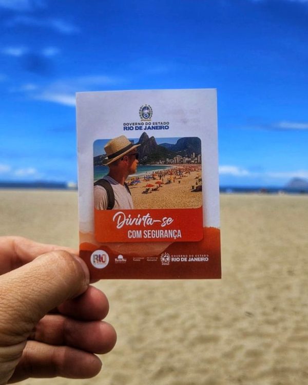 Cartilha para turistas ajuda visitantes a curtir o Rio em segurança 61 As cartilhas estarão à disposição em atrativos turísticos, Orla Rio, aeroportos e também na versão digital.