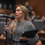 Deputada Tia Ju convoca parlamentares estaduais a marchar contra a PEC da Reforma Administrativa durante sessão plenária da Alerj.