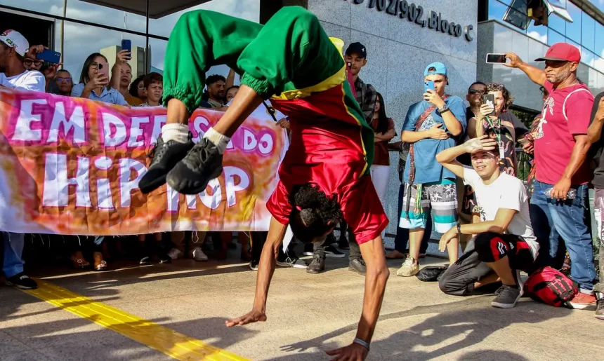 Atividades, oficinas e batalhas de rima educativas estão incluídas no programa "Hip-Hop nas Escolas"