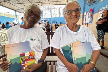 Idosos terão aulas de alfabetização nas Casas de Convivência; 75 alunos serão contemplados na primeira fase