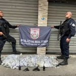 PMs apreenderam armas e rádios comunicadores durante operação no Quitungo, na Zona Norte do Rio