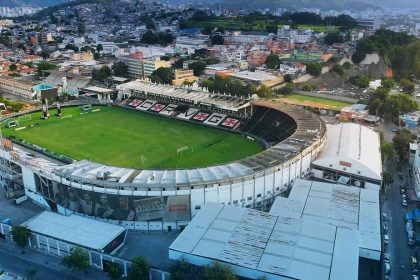 Vasco, vereador e prefeitura vão discutir a expansão do VLT até o estádio de São Januário