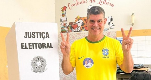 Nel, prefeito de Itaperuna, é absolvido em ação por abuso de poder nas eleições de 2024