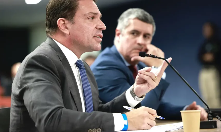 Alexandre Ramagem foi localizado nos EUA apesar das restrições impostas pelo Supremo