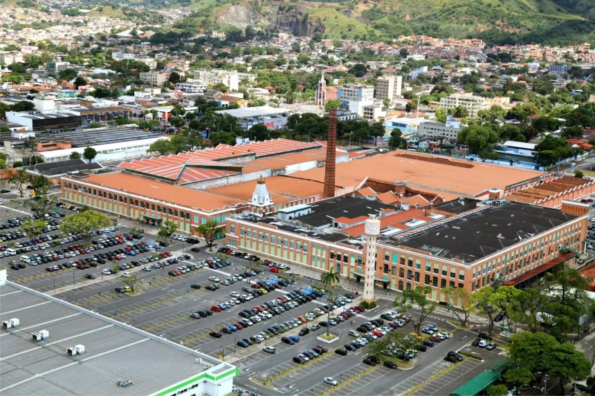 A pedido do líder do PT, Paes amplia decreto e proíbe novas edificações no Bangu Shopping