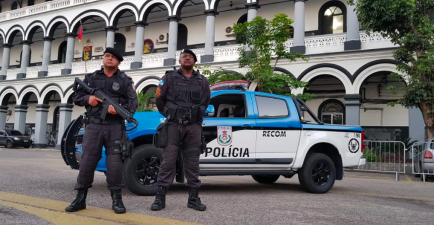 Governador Cláudio Castro suspende cessão e troca de servidores das forças de segurança até fevereiro de 2026.