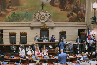 Câmara aprova novo 'mais valerá' de Paes, que permite ampliação de shoppings, supermercados e hospitais