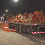 Trânsito na Linha Amarela ficou congestionado após queda de caminhão - Foto: Reprodução/TV Globo