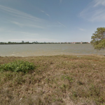 Casas e conveses irregulares foram identificadas em área de preservação permanente em Araruama