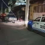 Agentes foram acionados e encontraram corpos em salão de festa após confronto entre facções por domínio do tráfico local