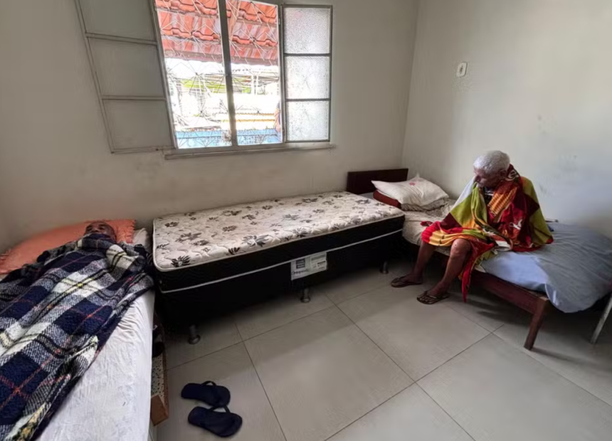 Sete idosos foram resgatados em asilo clandestino em Paciência