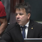 Caiado admite erro na contagem de votos e diz que projeto da ‘lei Anti-Oruam’ terá que voltar na próxima semana