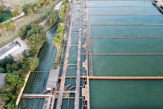 Manutenção da Cedae vai interromper produção de água no Rio e na Baixada por 18 horas