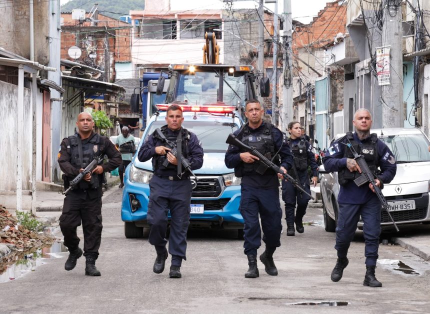 Deputados criam 'CPI das Barricadas' para investigar envolvimento do poder público com grupos criminosos que isolam territórios.