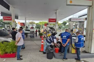 As equipes de fiscalização atuaram em bairros como Tijuca, Méier, Engenho Novo, Recreio dos Bandeirantes e Barra da Tijuca.