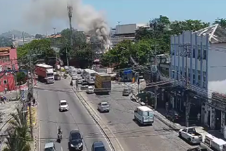 Não há registro de feridos; incêndio aconteceu em estabelecimento no Largo de Benfica