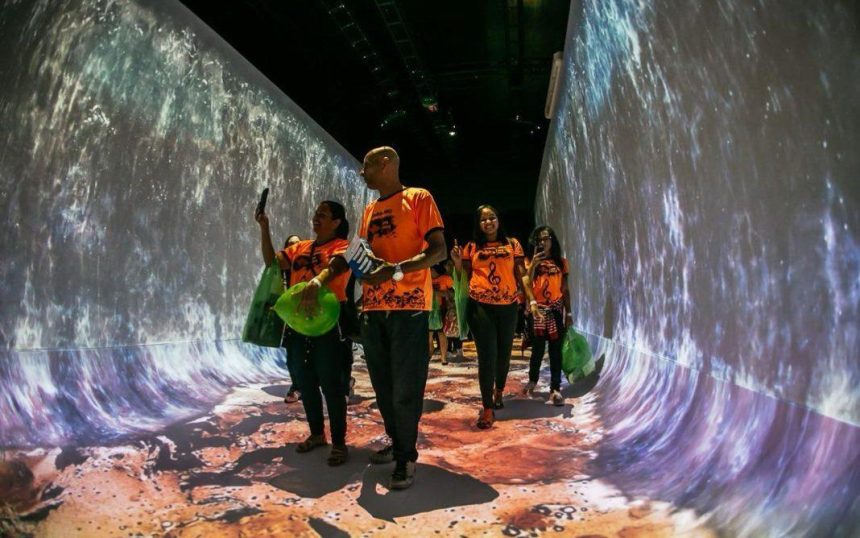 Experiências imersivas fazem sucesso na "Expo Cristã", que vai até sábado (8), no Riocentro