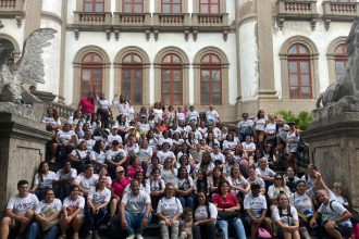 O encontro aconteceu na reitoria da universidade, na Urca, e reuniu mais de 100 participantes, entre alunas, professores, monitores e colaboradores dos núcleos de ginástica do projeto.