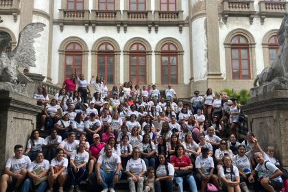 O encontro aconteceu na reitoria da universidade, na Urca, e reuniu mais de 100 participantes, entre alunas, professores, monitores e colaboradores dos núcleos de ginástica do projeto.