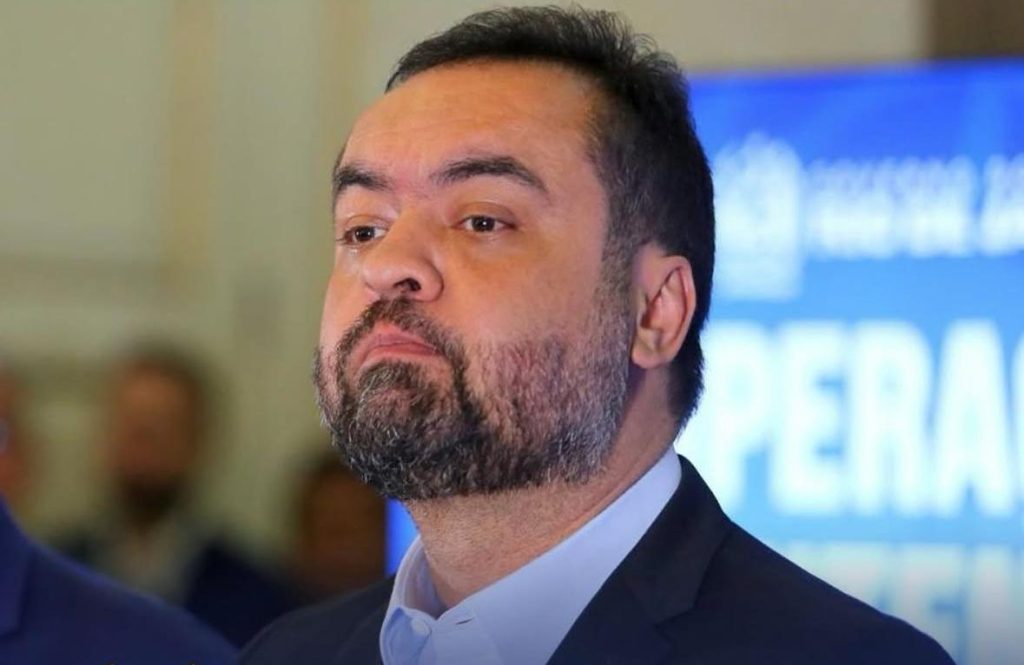 Castro reúne aliados no Guanabara e traça estratégia para a sucessão; governador estuda deixar o PL e se filiar a um partido do Centrão