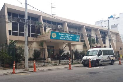 O prédio da antiga inspetoria da Guarda Municipal em Botafogo: Previ-Rio vai tentar, pela terceira vez, levar imóvel a leilão: desta vez, baixou o preço