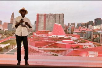 A apresentação do projeto para a Praça Onze Maravilha, com a Biblioteca dos Saberes em primeiro plano