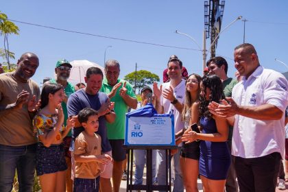 Inauguração da Praça Ana Maria da Silva, na Estrada dos Sete Riachos, em Santíssimo, próximo à Avenida Brasil: a obra completa do Plano Avança Campo Grande vai custar R$ 1 bilhão