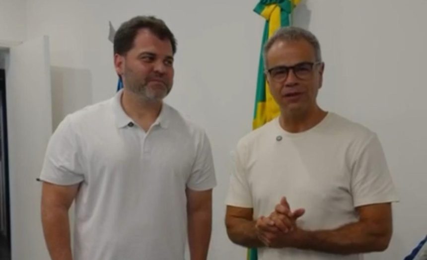 O prefeito de Mangaratiba, Luiz Cláudio, e o ex-prefeito de Nova Iguaçu, Rogério Lisboa: "nosso futuro vice-governador", diz o mandachuva da Costa Verde