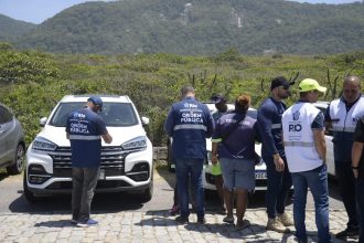 Além de flanelinhas detidos, ambulantes irregulares e motoristas também foram multados