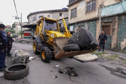 O líder do governo, Rodrigo Amorim, deve enterrar, nesta quarta-feira (26), a proposta de criação da CPI das Barricadas: a ideia é trocar por um instrumento de acompanhamento e não de investigação