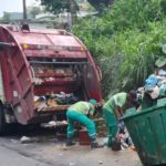 Paralisação começou após o não pagamento do 13º dos coletores de lixo, em meio ao agravamento da crise fiscal de Petrópolis.