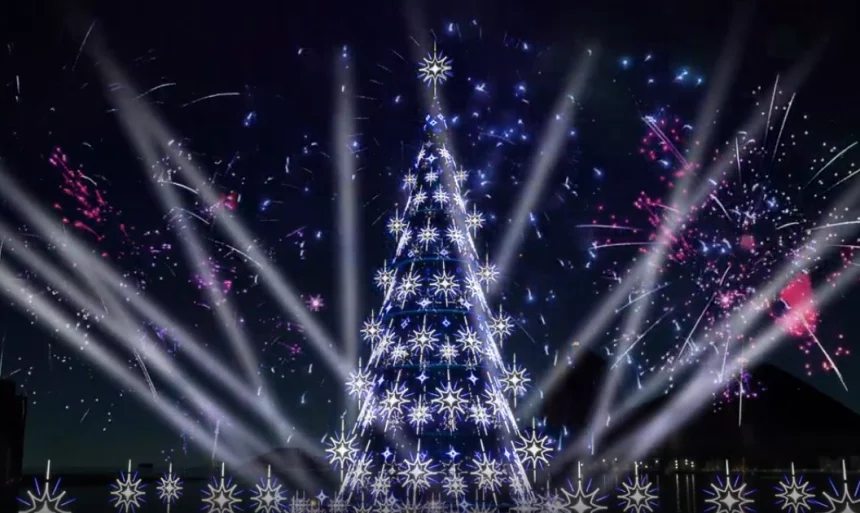 Árvore de Natal de Botafogo estreia hoje com show, fogos e operação especial na orla.