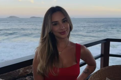 Bárbara Elisa, de 28 anos, estava em carro de aplicativo na Linha Amarela quando foi atingida - Foto: Reprodução/Redes Sociais