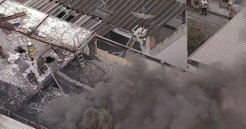 A loja da rede Amigão da Freguesia, em Jacarepaguá, pegou fogo em setembro.