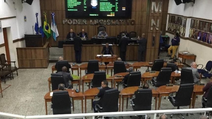 Plenário da Câmara Municipal de Nova Iguaçu, que terá de reestruturar o quadro de servidores por decisão judicial