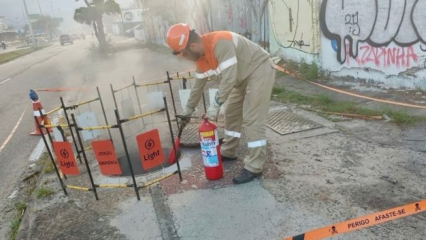 Mais de 10 mil moradores da Barra ficam sem luz por tentativa de furto de cabos da Light