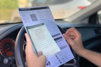 Donos de veículos que aderirem ao programa poderão parcelar as dívidas do IPVA em até 12 vezes.