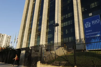 Prefeitura do Rio publica, no Diário Oficial desta quinta-feira (04), a resolução que regulamenta o pagamento da gratificação do Acordo de Resultados