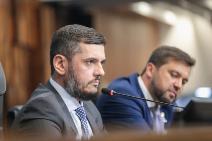 Rodrigo Bacellar anuncia em plenário o repasse de recursos da Alerj e a votação das mudanças nos incentivos fiscais