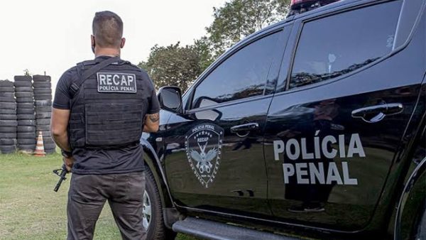 Agentes de segurança pública do Rio podem se beneficiar de projetos que tratam de gratificação e aposentadoria integral.