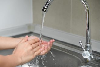Rio e Baixada podem ter falta d'água hoje por causa de uma manutenção no Guandu.