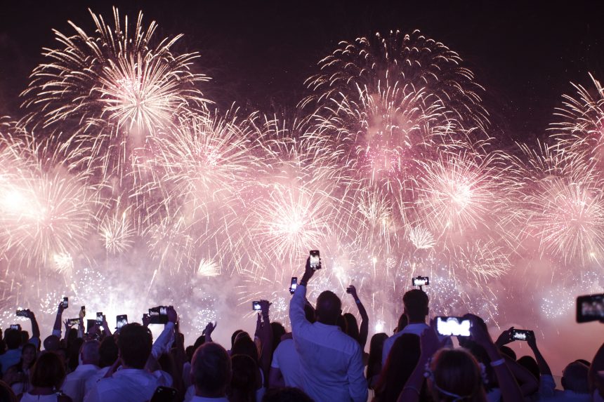 Queima de fogos no réveillon de Copacabana em 2019