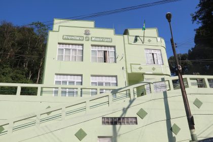 O MP cumpriu mandado de busca e apreensão na sede da Prefeitura de Engenheiro Paulo de Frontin.