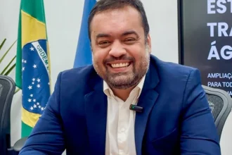 Assembleia Legislativa aprovou as contas de 2022 e 2023 do governo Cláudio Castro após debate entre base e oposição.