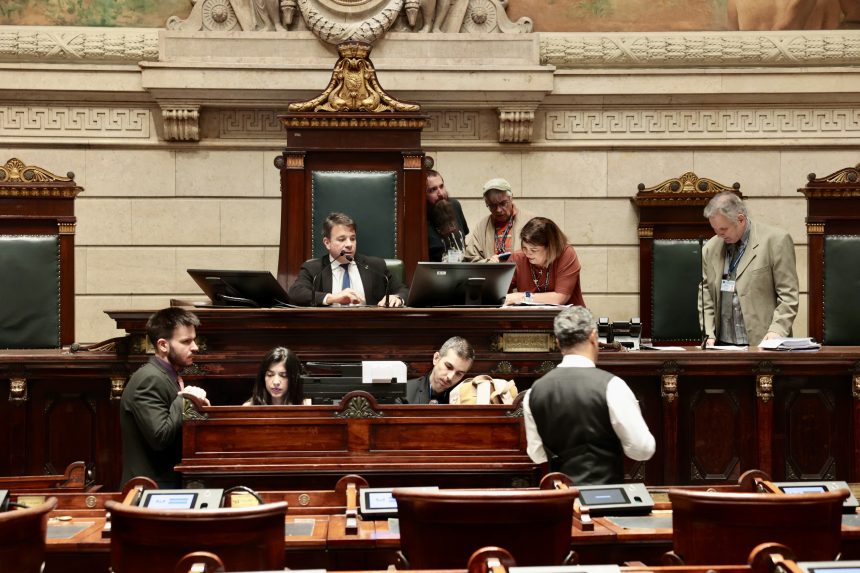 Plano Plurianual que prevê receita de R$ 197,2 bilhões até 2029 é aprovado na Câmara do Rio