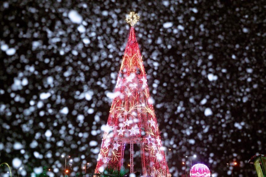 Justiça suspende montagem da decoração de Natal em Guapimirim e bloqueia pregão de R$ 18,7 milhões